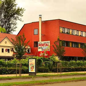 Portal 3*, Laibach Slowenien